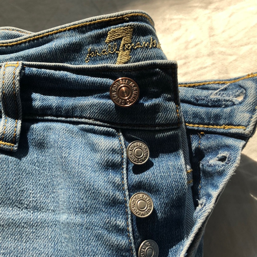 7 for all Mankind Edie high waist jeans. 💕 - Picture 3 of 7